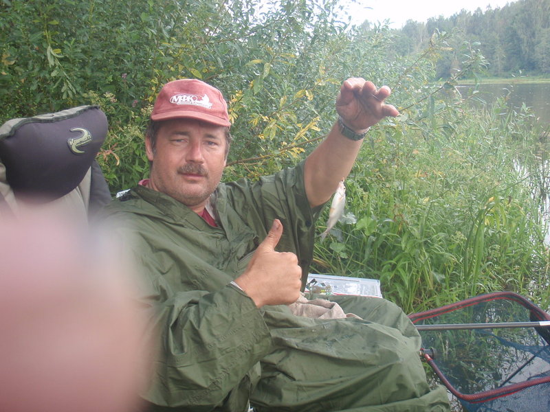 Наш московский гость:"Да у вас здесь рыба есть!".